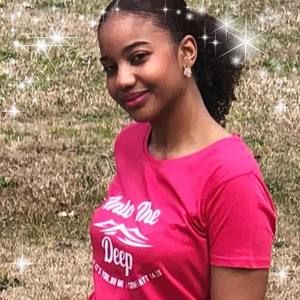 Meet your Posher, Lavonne